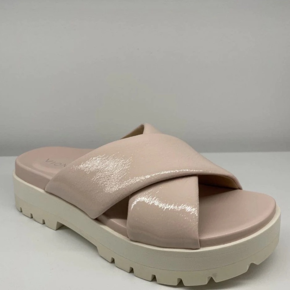 VIONIC WOMENS FLATFORM LUG SANDALS - PEONY PATENT Size 6
